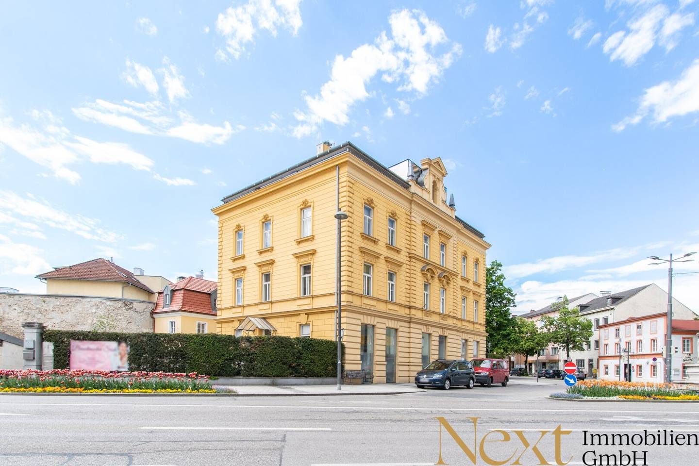 Altbauwohnung mit Balkon und Lift im Zentrum