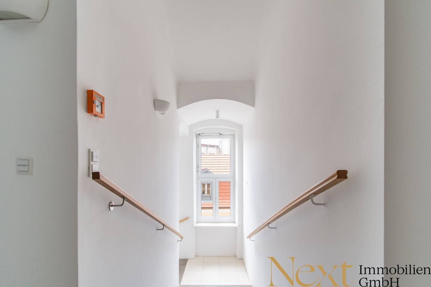 Altbauwohnung mit Balkon und Lift im Zentrum