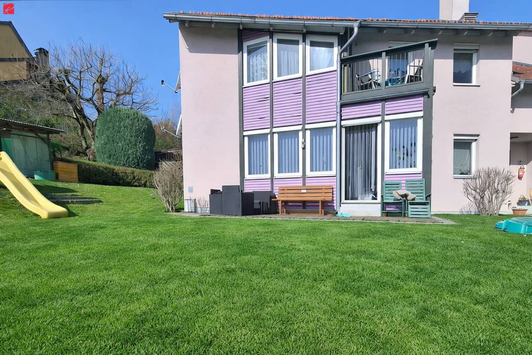 Erdgeschosswohnung mit Terrasse und Garten