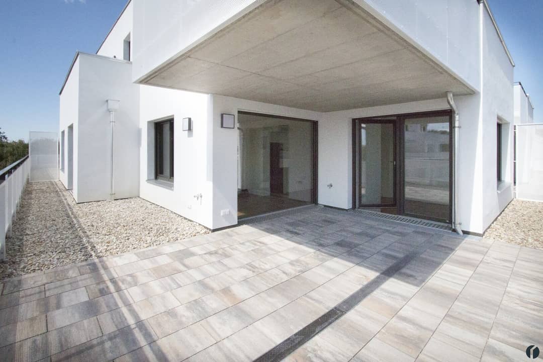 Exklusives Wohnen im Donaupark Tulln – 3 Zimmer mit 47 m² Terrasse & Tiefgarage