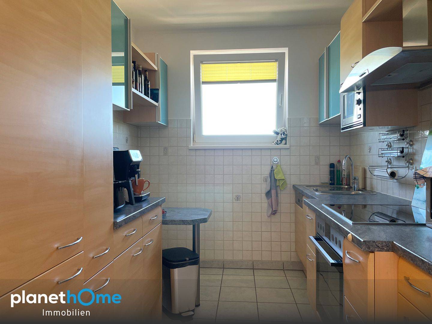 Helle Wohnung mit zwei Balkonen und Grünblick