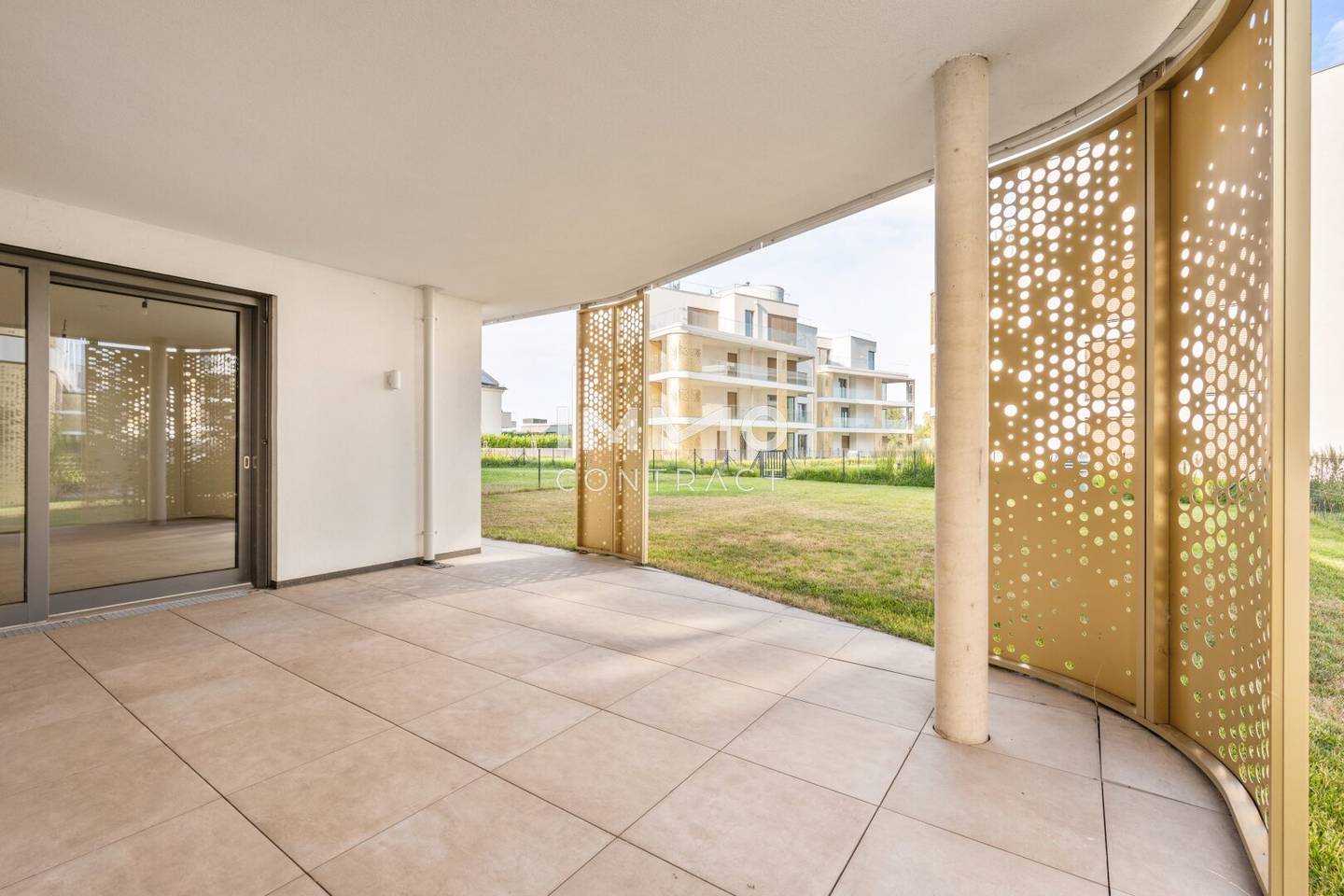 Wohnung mit großem Garten und privatem Badesteg