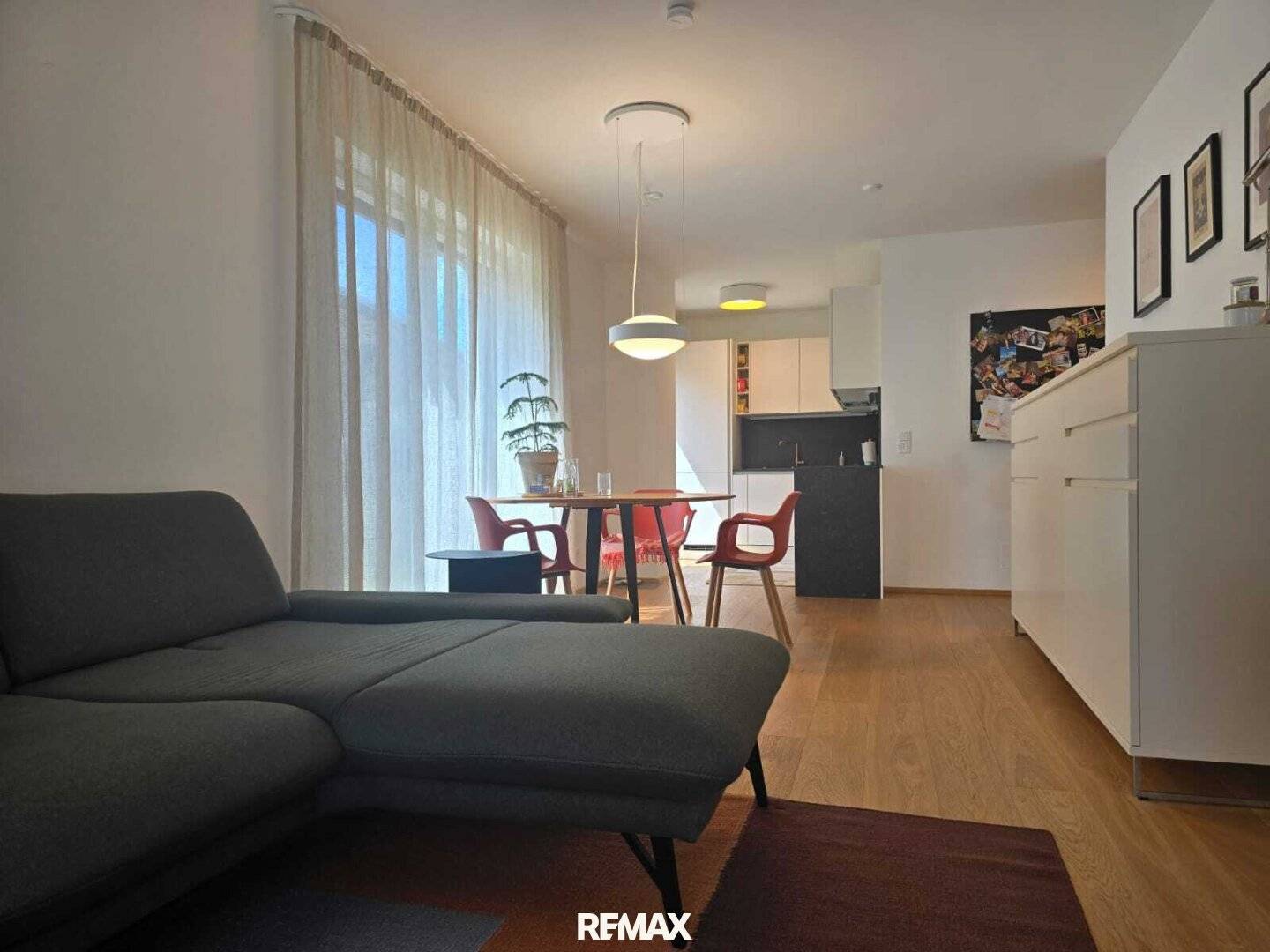 Neubauwohnung mit eigenem Garten und Terrasse