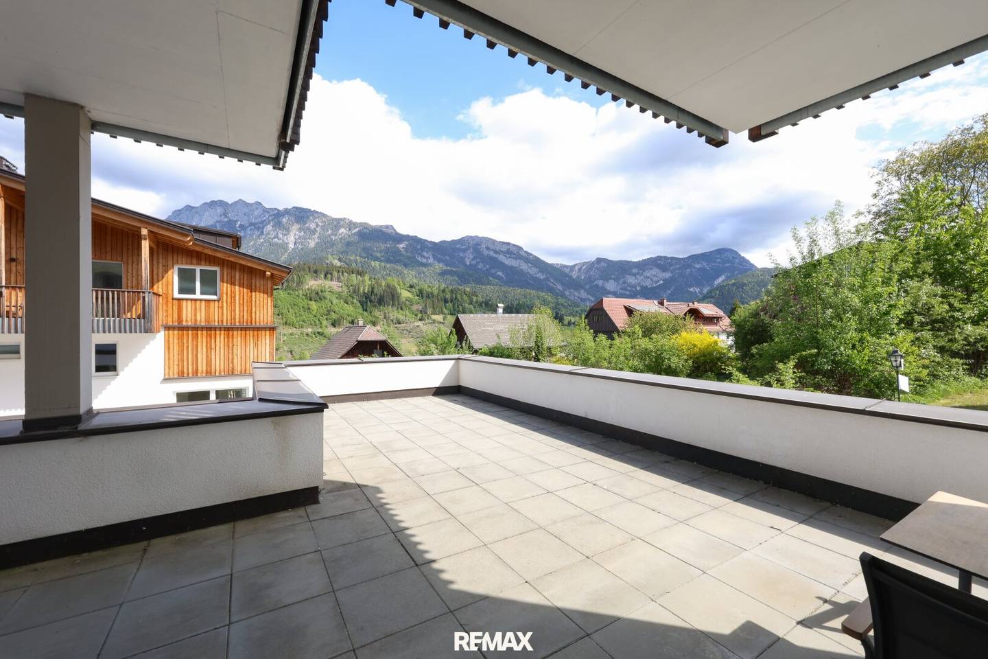 Wohnung mit großzügiger Terrasse und Sauna