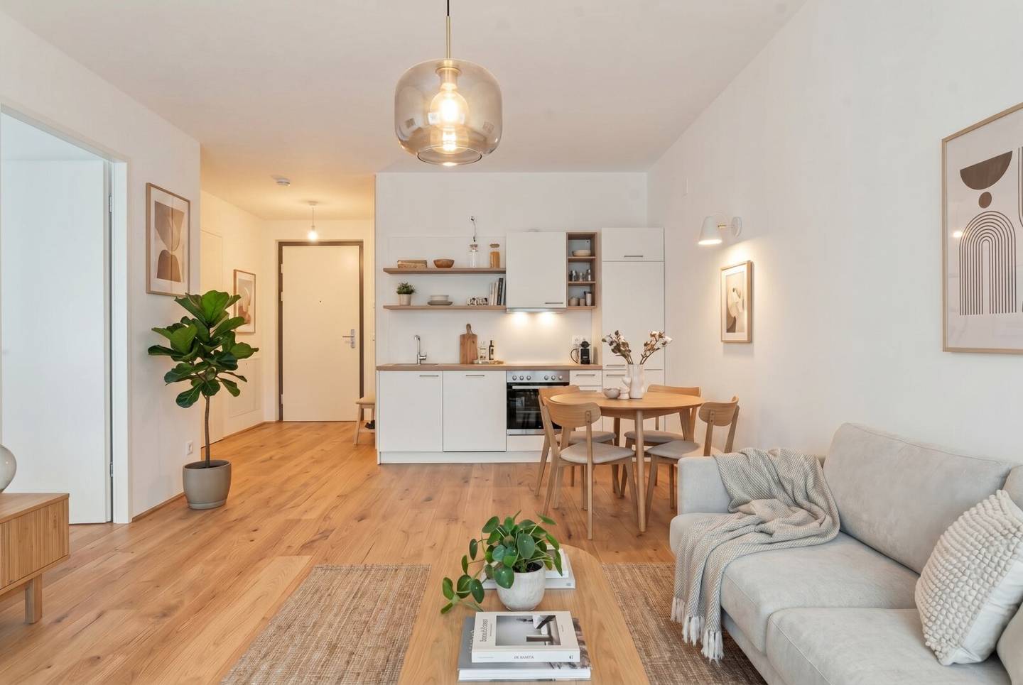 Amras new build apartment with southwest balcony