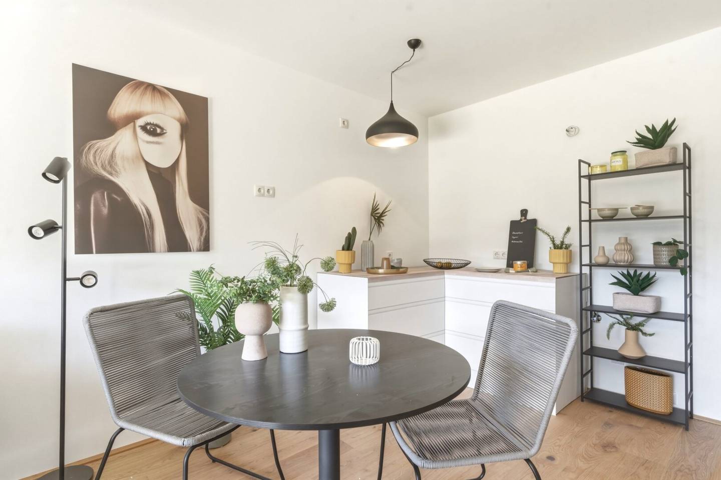New build apartment with sunny southwest balcony