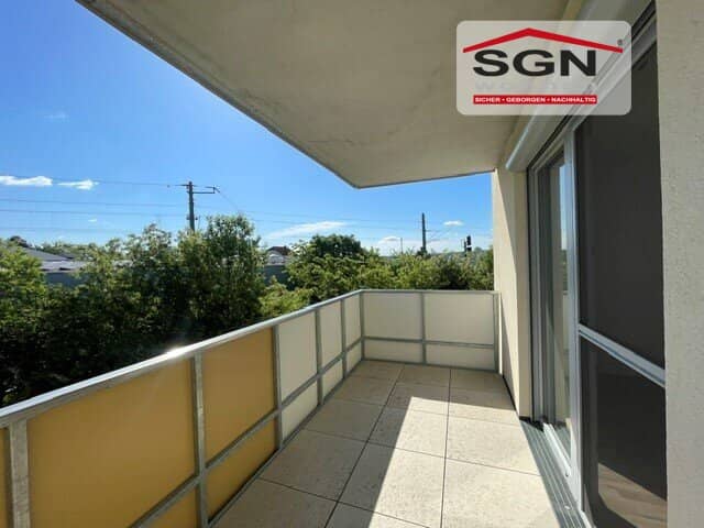 Newly built apartment with balcony and first occupancy