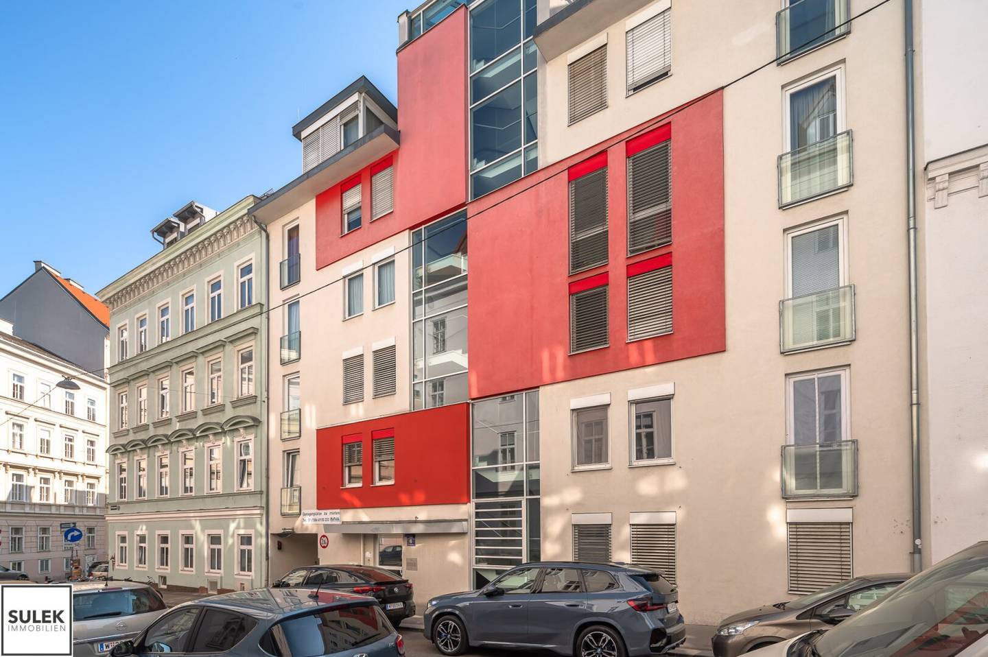 Perfect location in Josefstadt: Well laid-out 2-room apartment with east-facing balcony from 1.9.