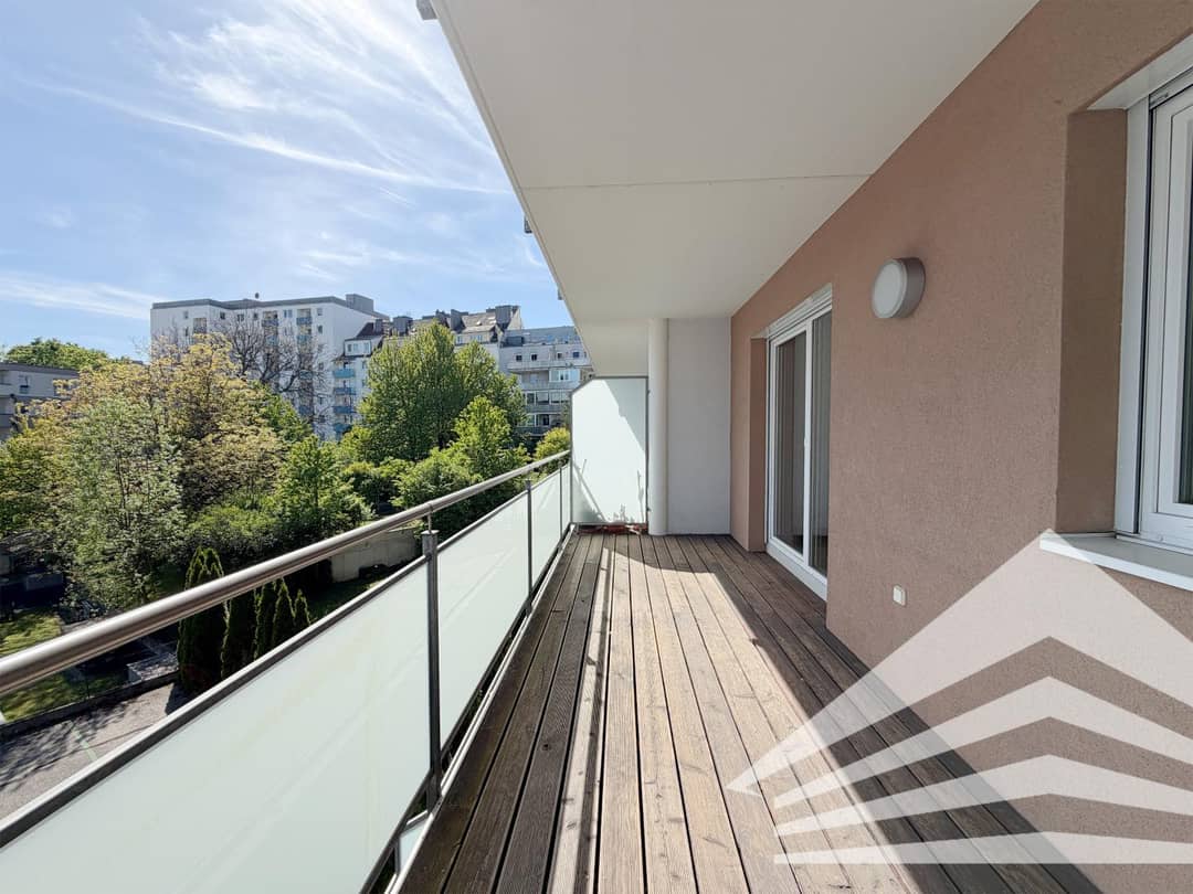 2-Room Apt Balcony Froshberg