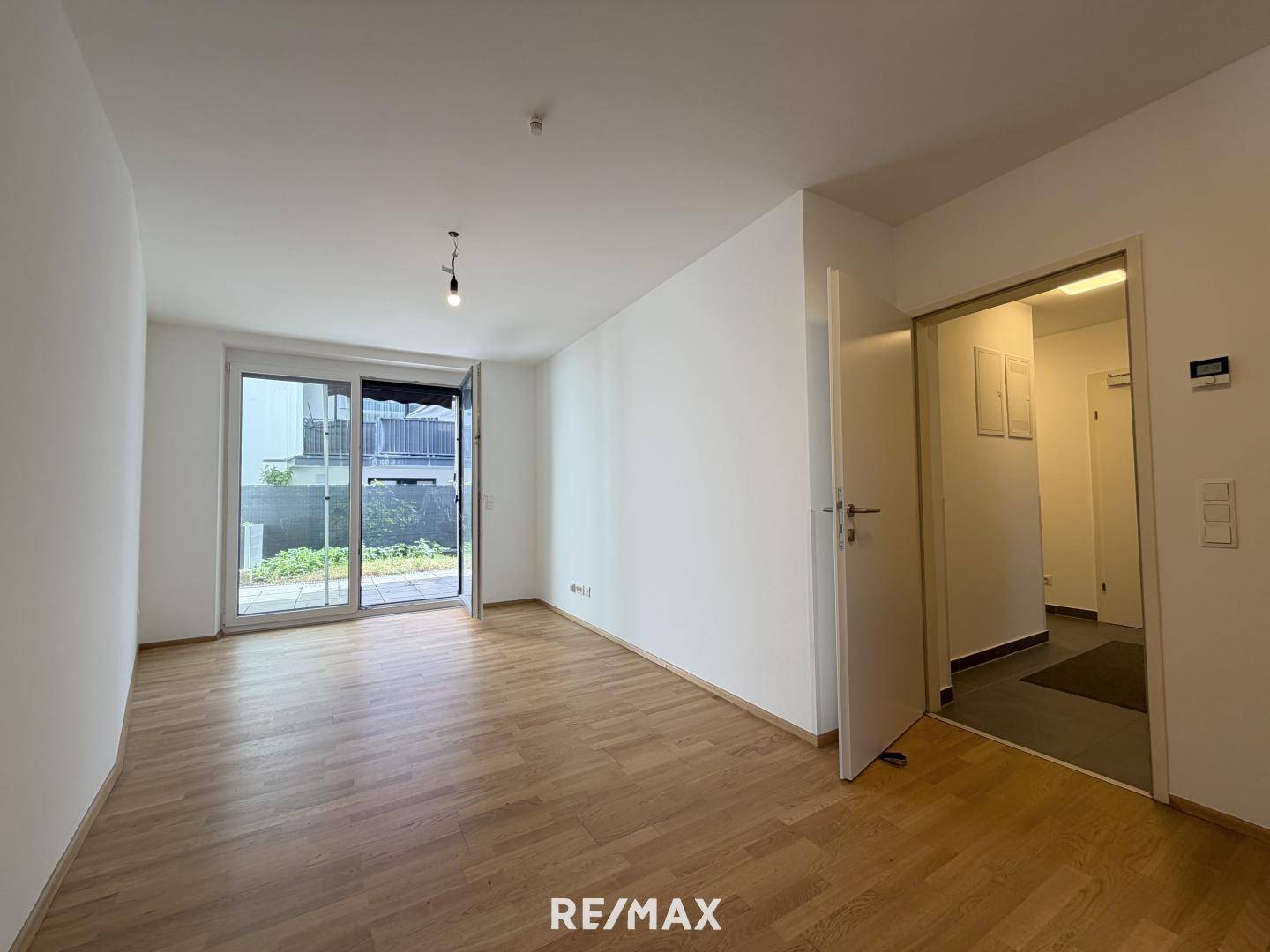 Ground floor apartment with terrace and garden