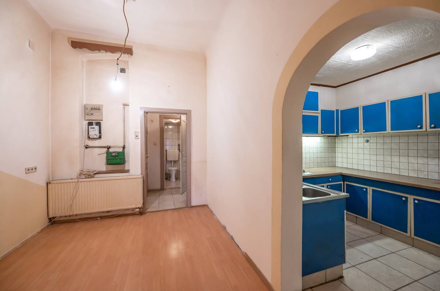 Ground floor apartment with renovation potential