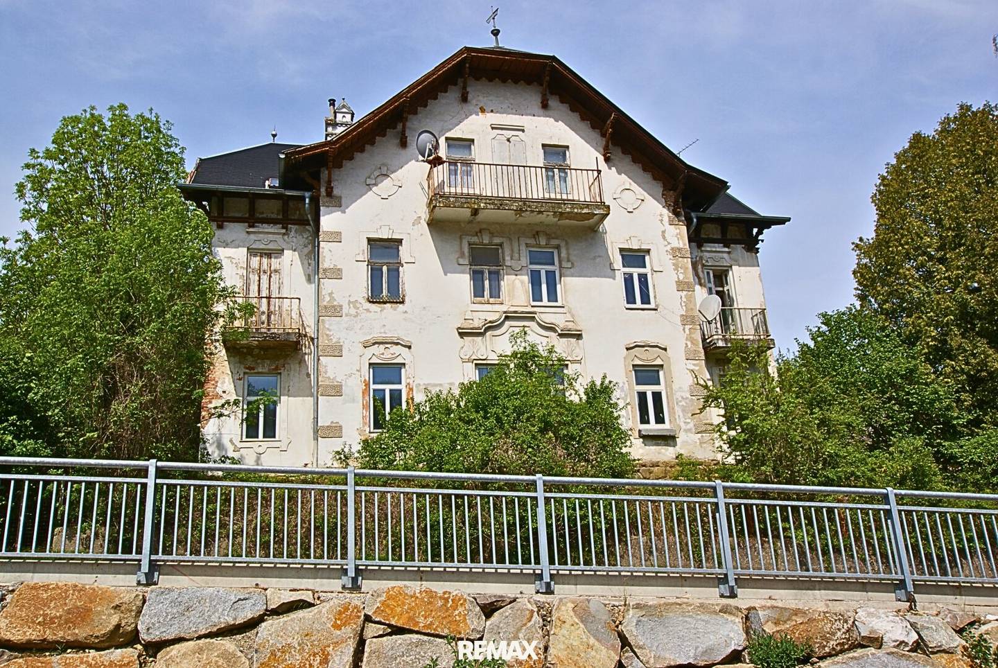 Turn-of-the-Century Villa in Kirchbach