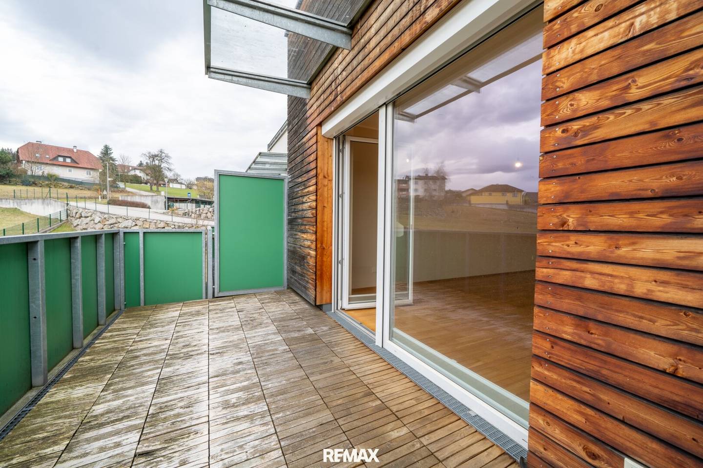 Apartment in Euratsfeld central location balcony