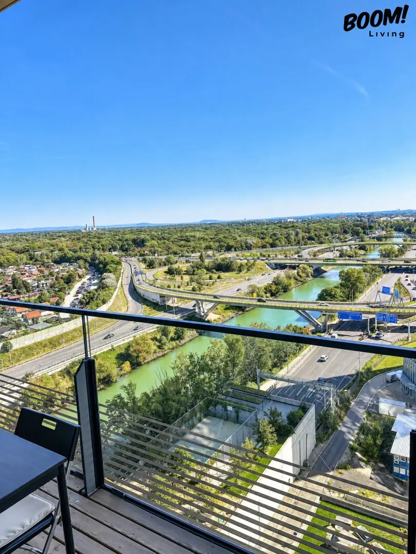 Apartment in Triiiiple Tower with Balcony