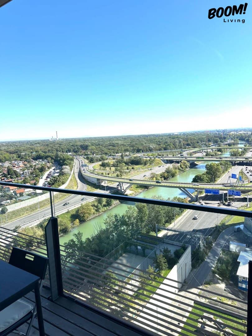 Wohnung Triiiiple Tower Balkon Dachterrassenpool