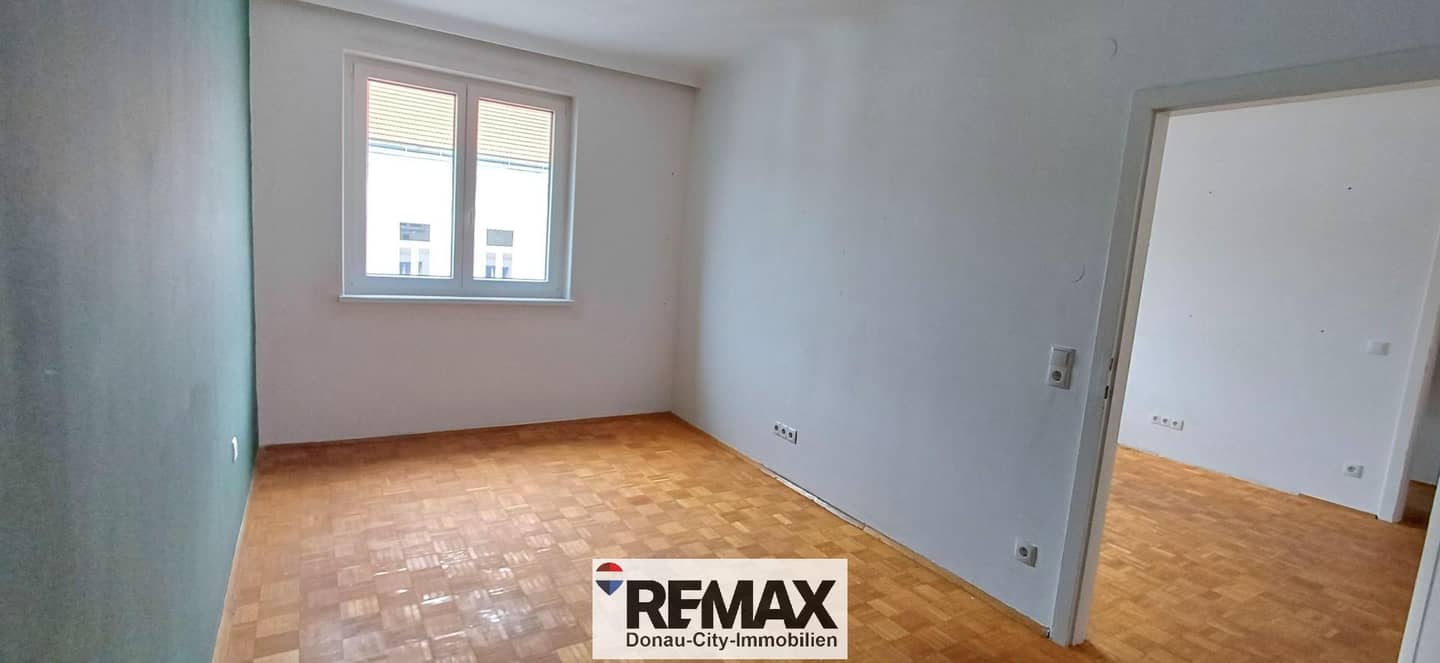 Apartment near Arthaberpark bright rooms modern kitchen