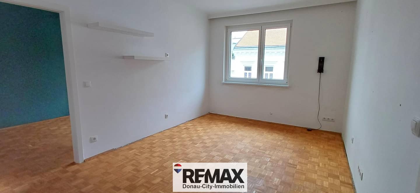 Apartment near Arthaberpark bright rooms modern kitchen
