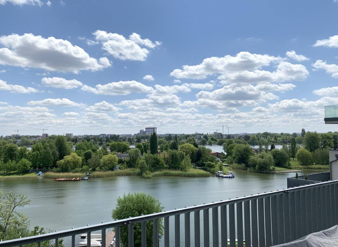 Dachgeschosswohnung mit Balkon Donaublick
