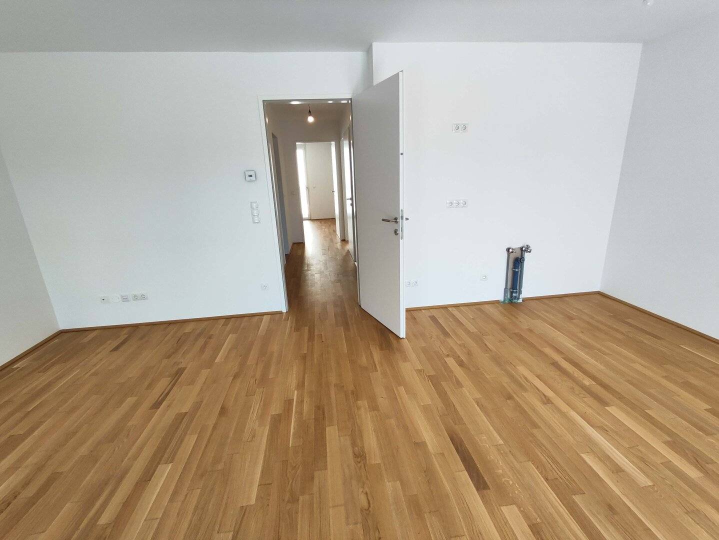 NEUBAU-ERSTBEZUG! SONNIGE 3-Zimmer-WOHNUNG MIT 2 BALKONE im 4. OG Top 2/38