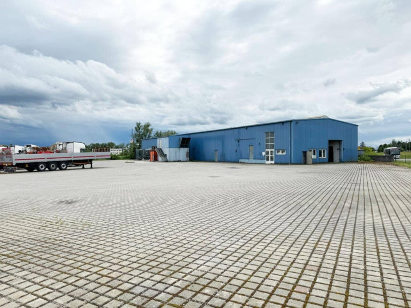 Cold Storage Hall with Large Yard