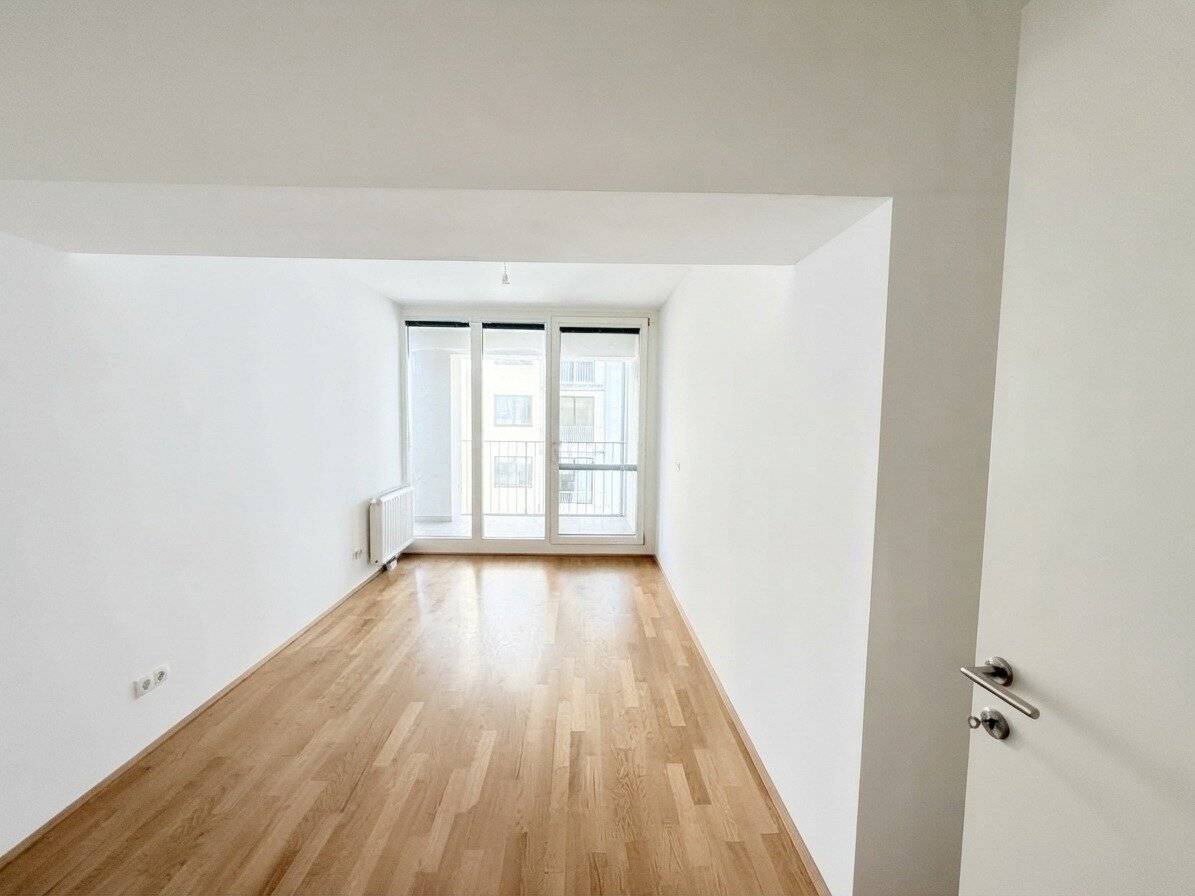 Apartment near U1 Keplerplatz bright living room