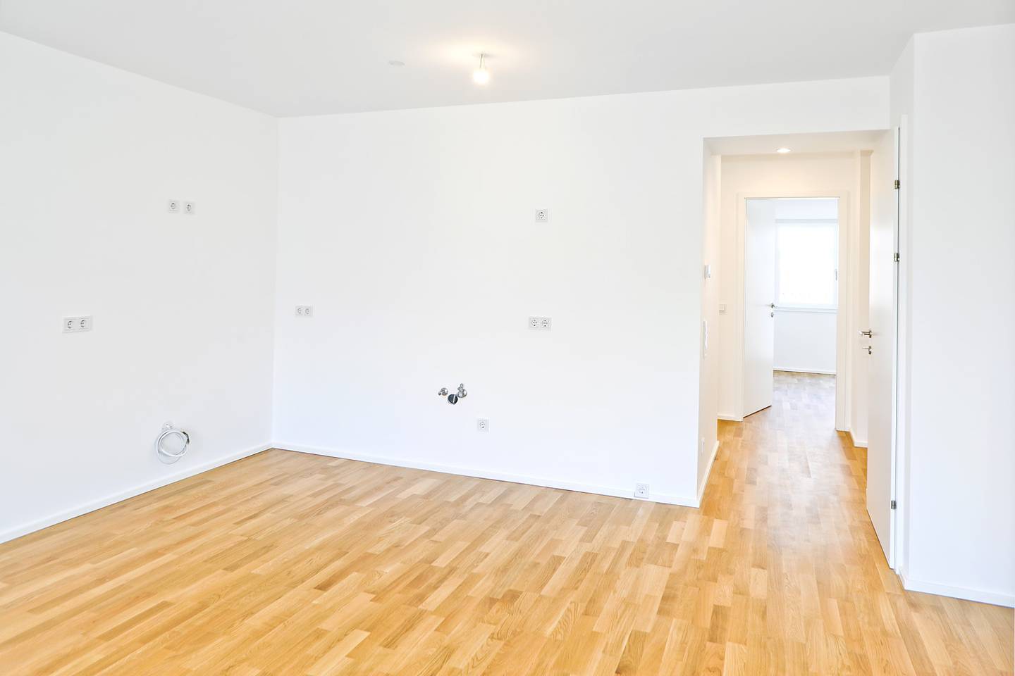 Newly built apartment with U3 access and quiet location