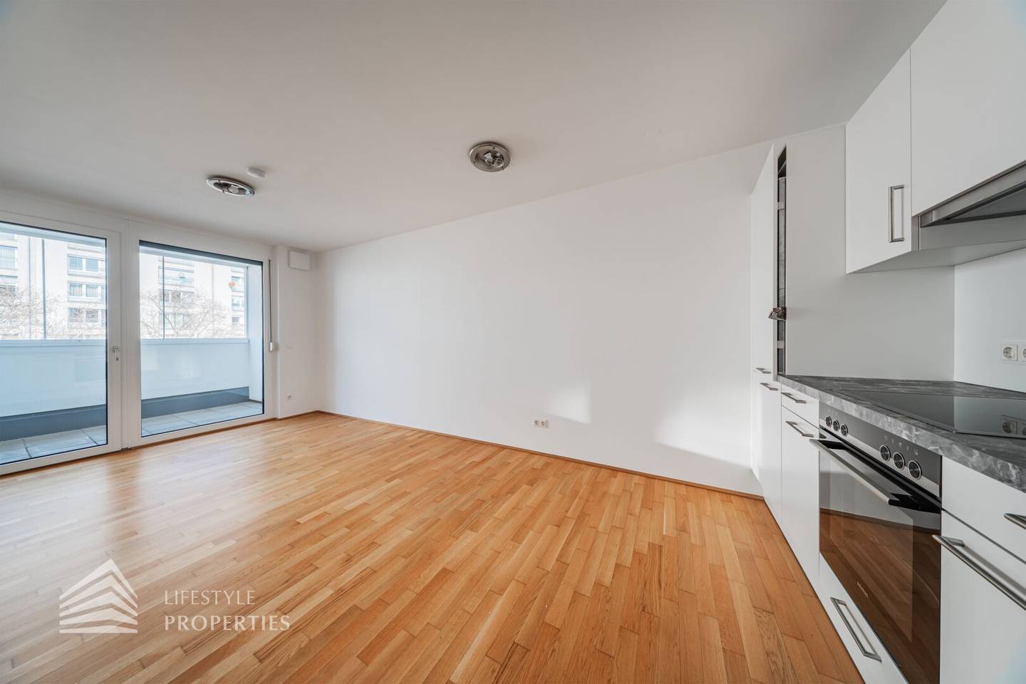 Neubau Wohnung mit Loggia lichtdurchflutet