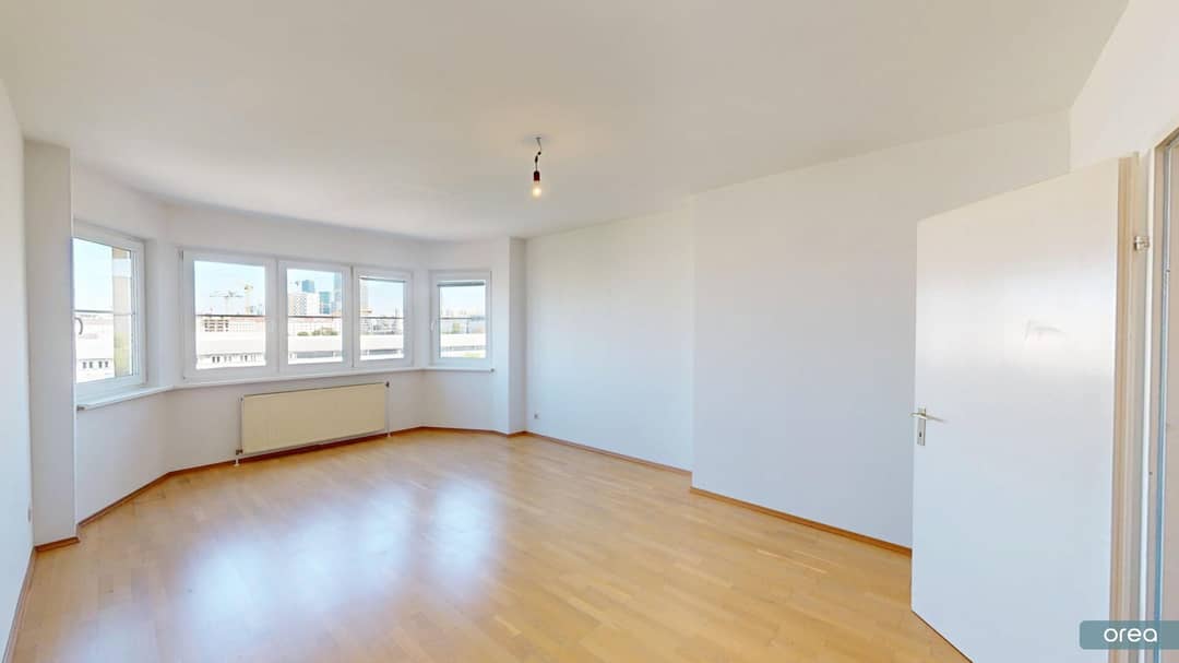 Lichtdurchflutete Wohnung mit Küche nahe Augarten