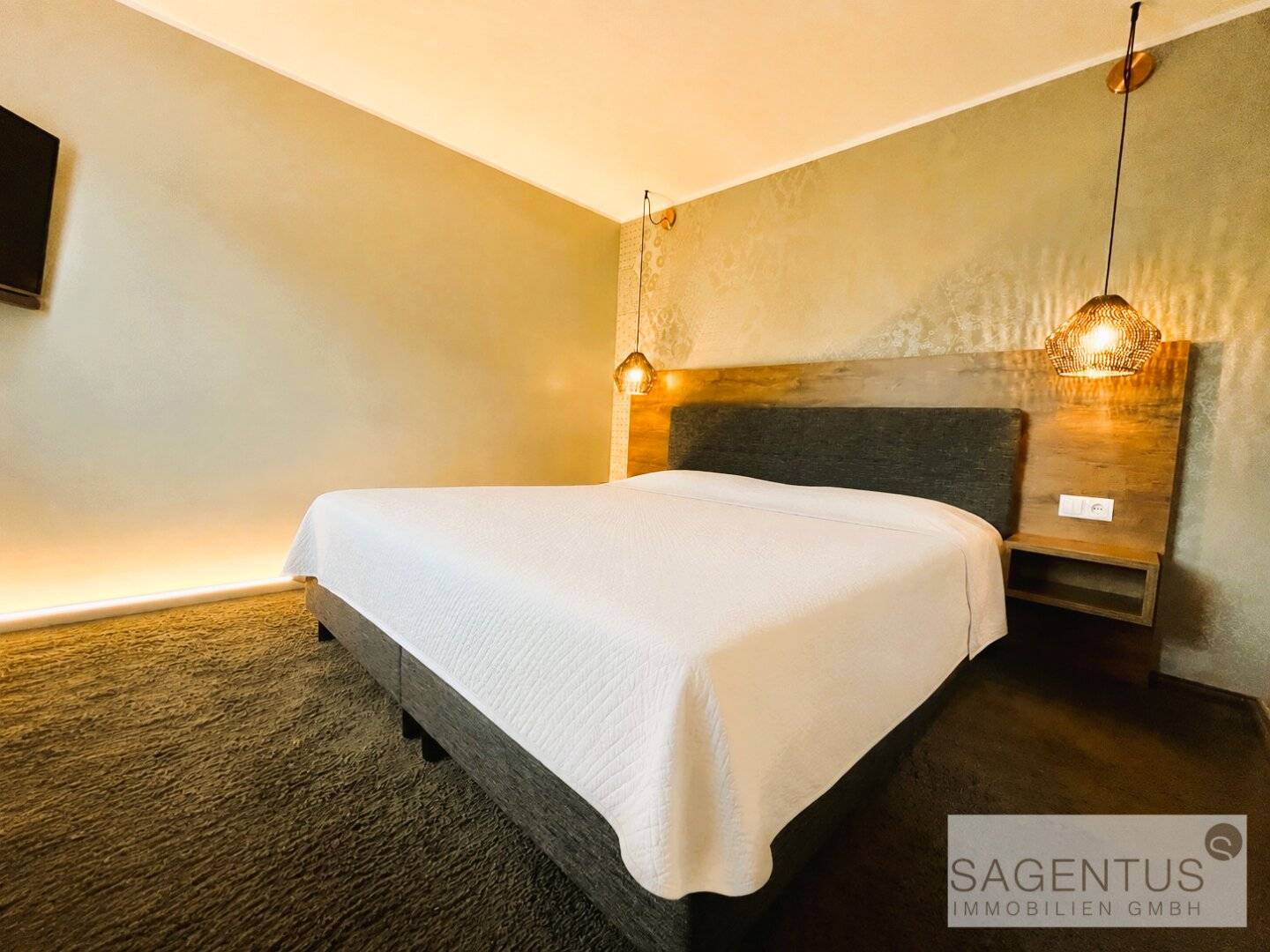 Apartment top location by the Wildsee balcony with sea view