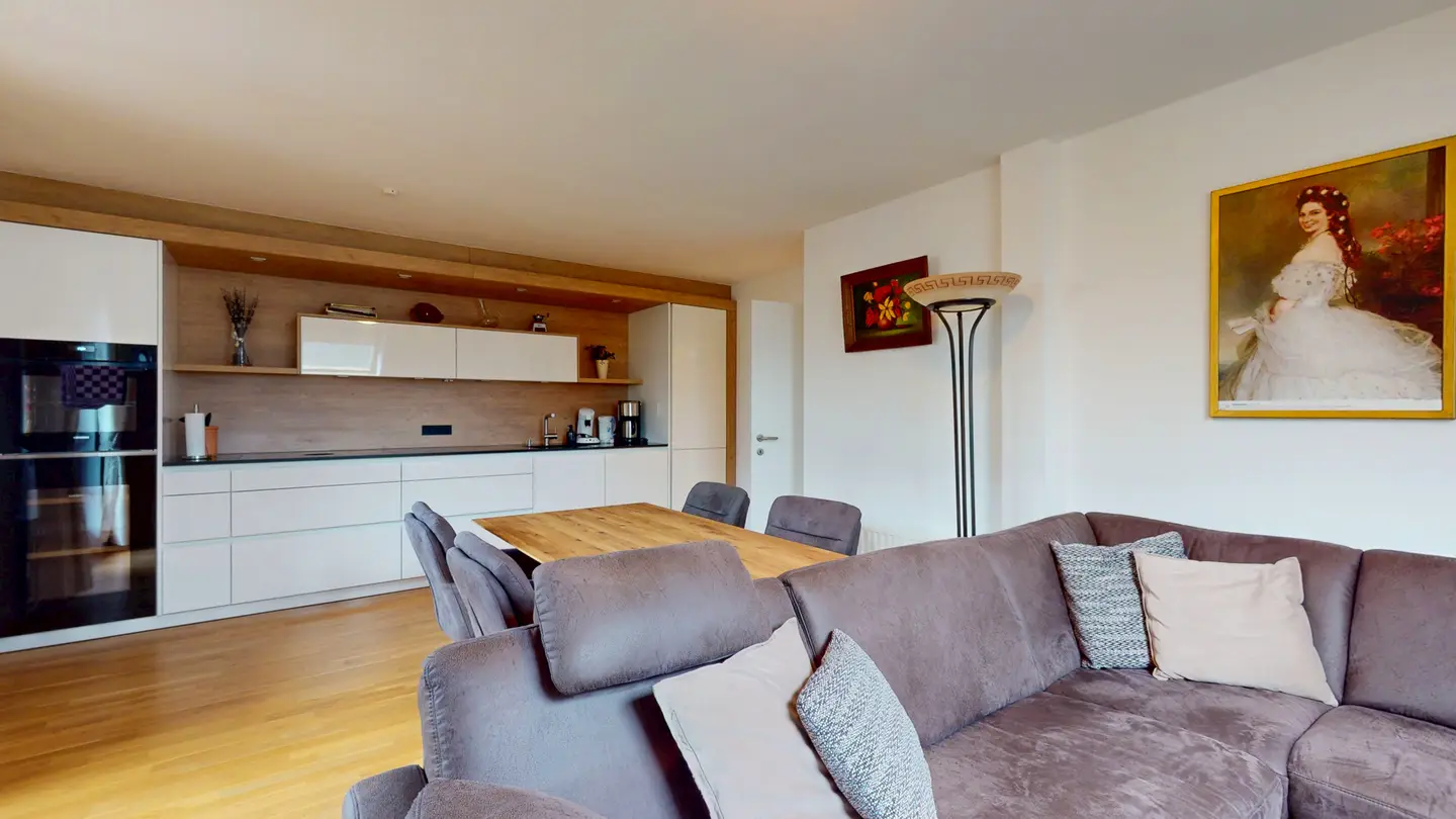 Top floor apartment with wellness area and balcony