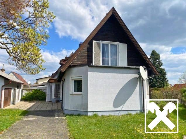 Family Home in Ternitz with Garden
