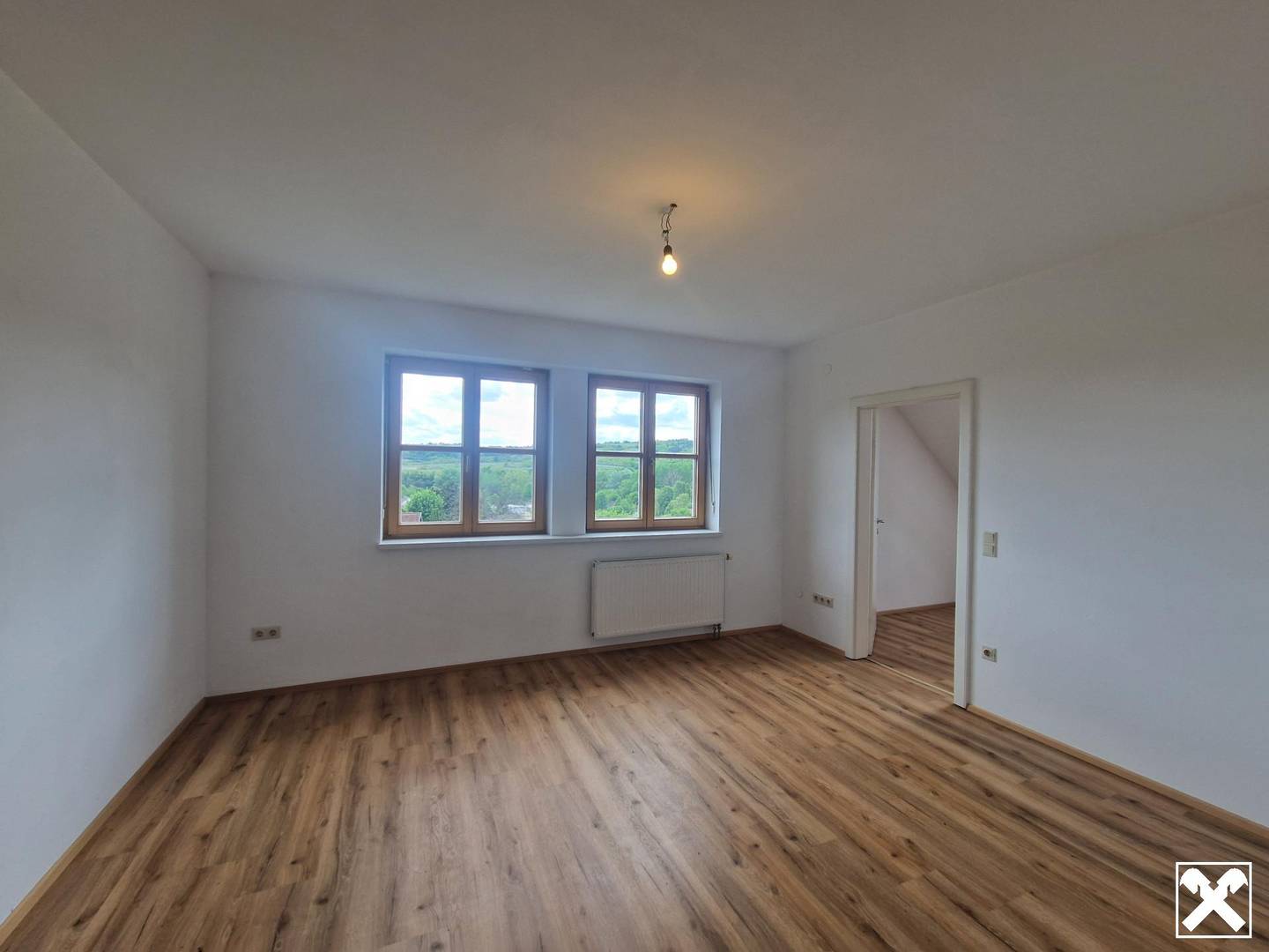 Top floor apartment with unobstructed views