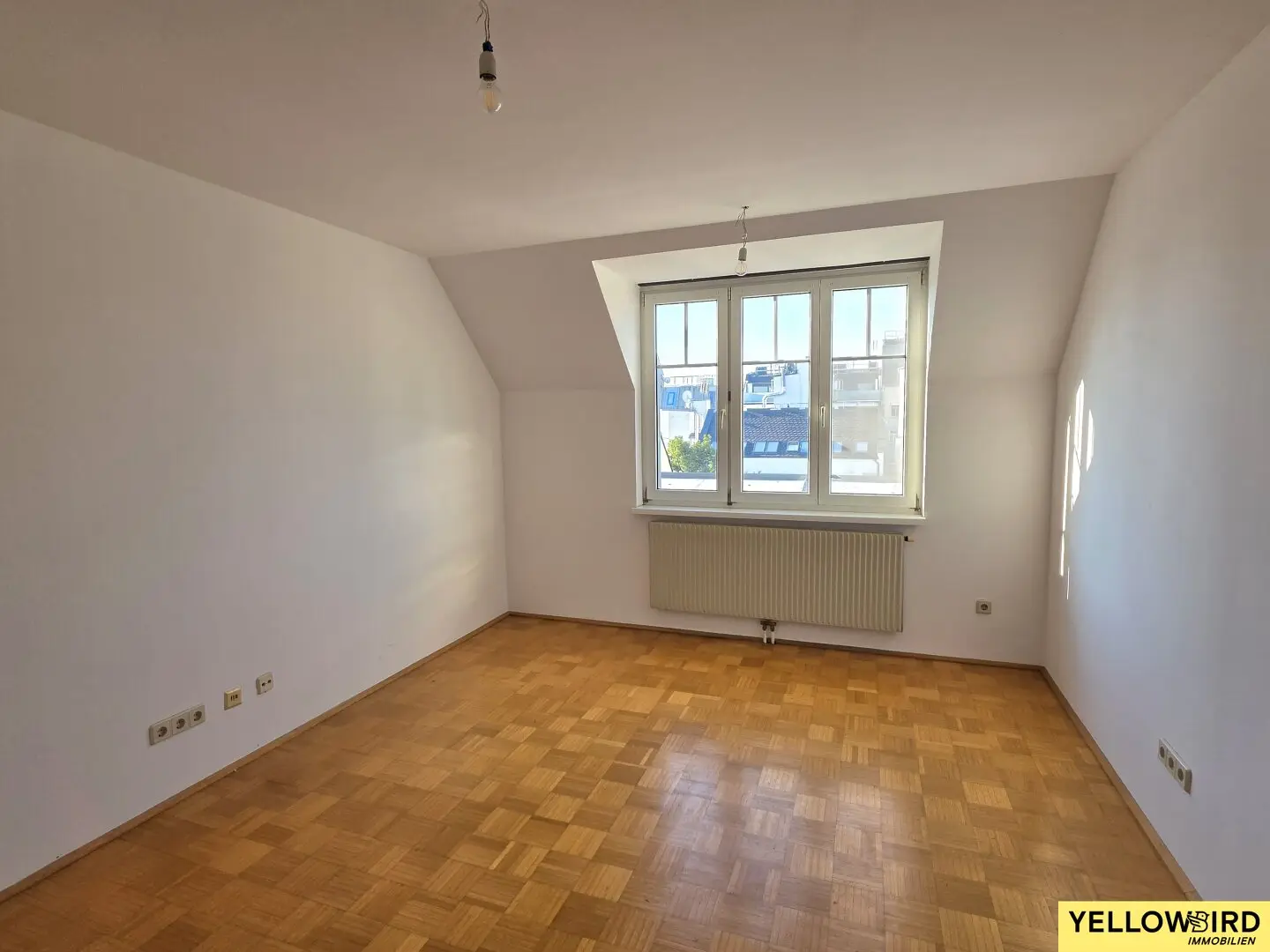 ÜBER DEN DÄCHERN | 2 ZIMMER | U3 OTTAKRING | DG I RUHELAGE
