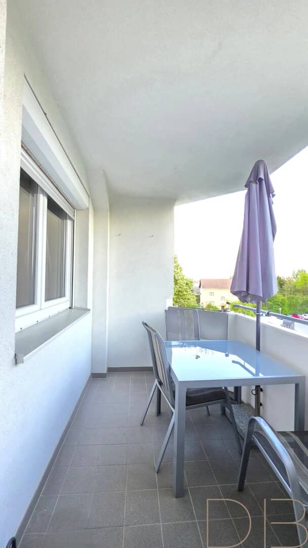 Wohnung mit sonniger Süd Loggia und Parkplatz