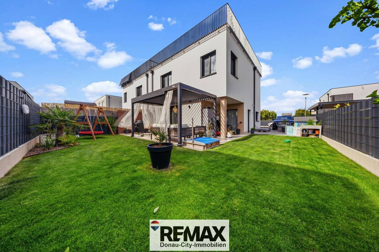 Modern semi-detached house in Pottendorf
