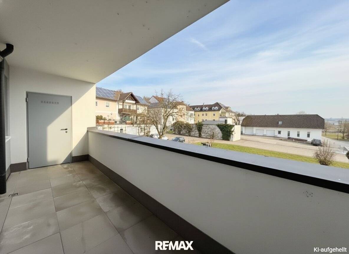 Ground floor apartment accessible balcony carport