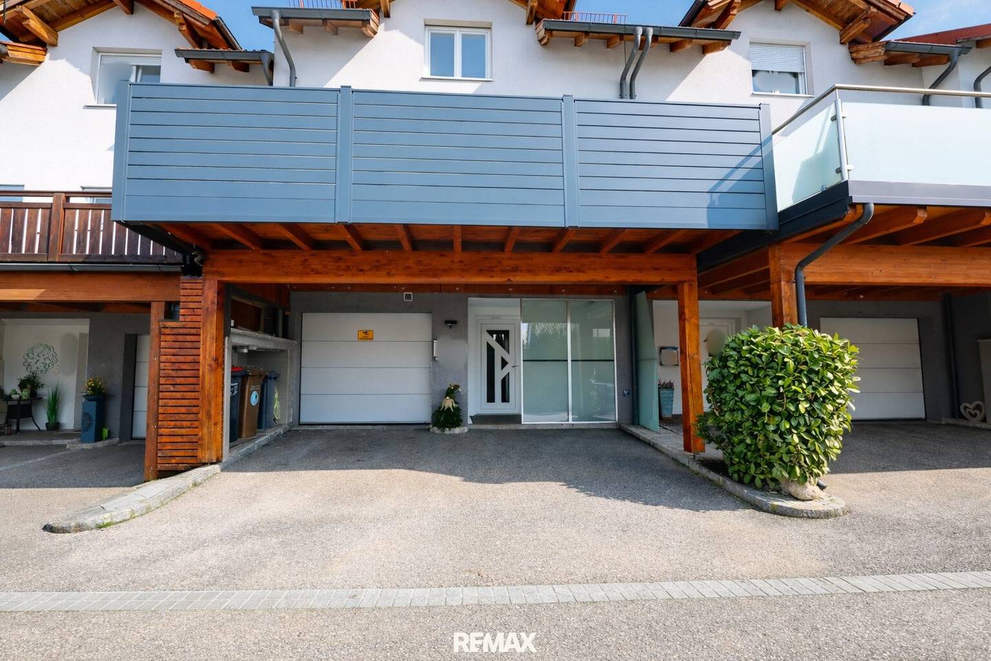 Reihenhaus mit Pool in Steinhaus