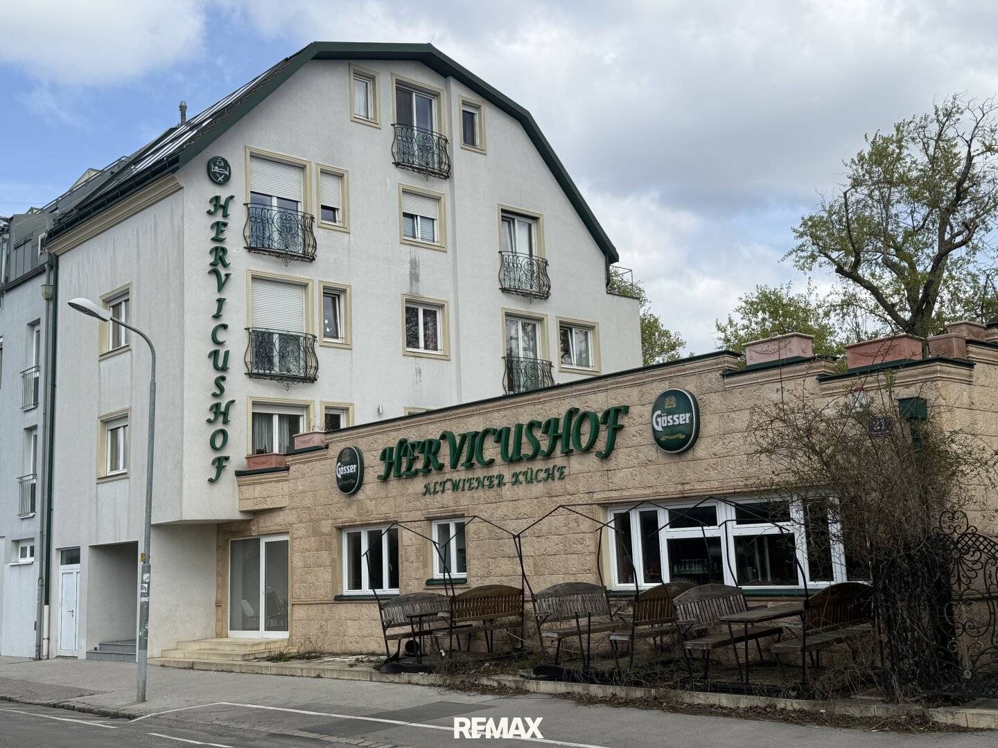 Herviciushof – Room Rental with Terraces in Vienna 12