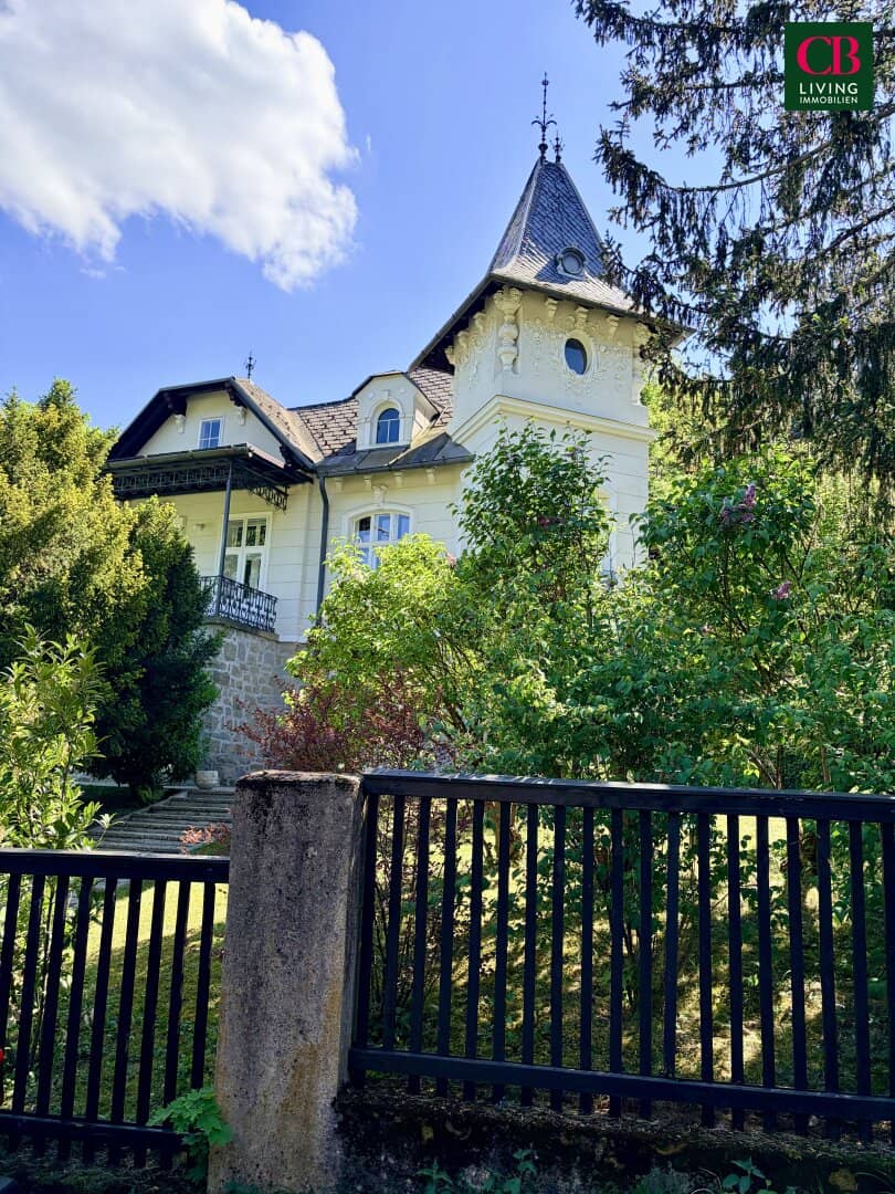 Villa with History and Character in Klosterneuburg