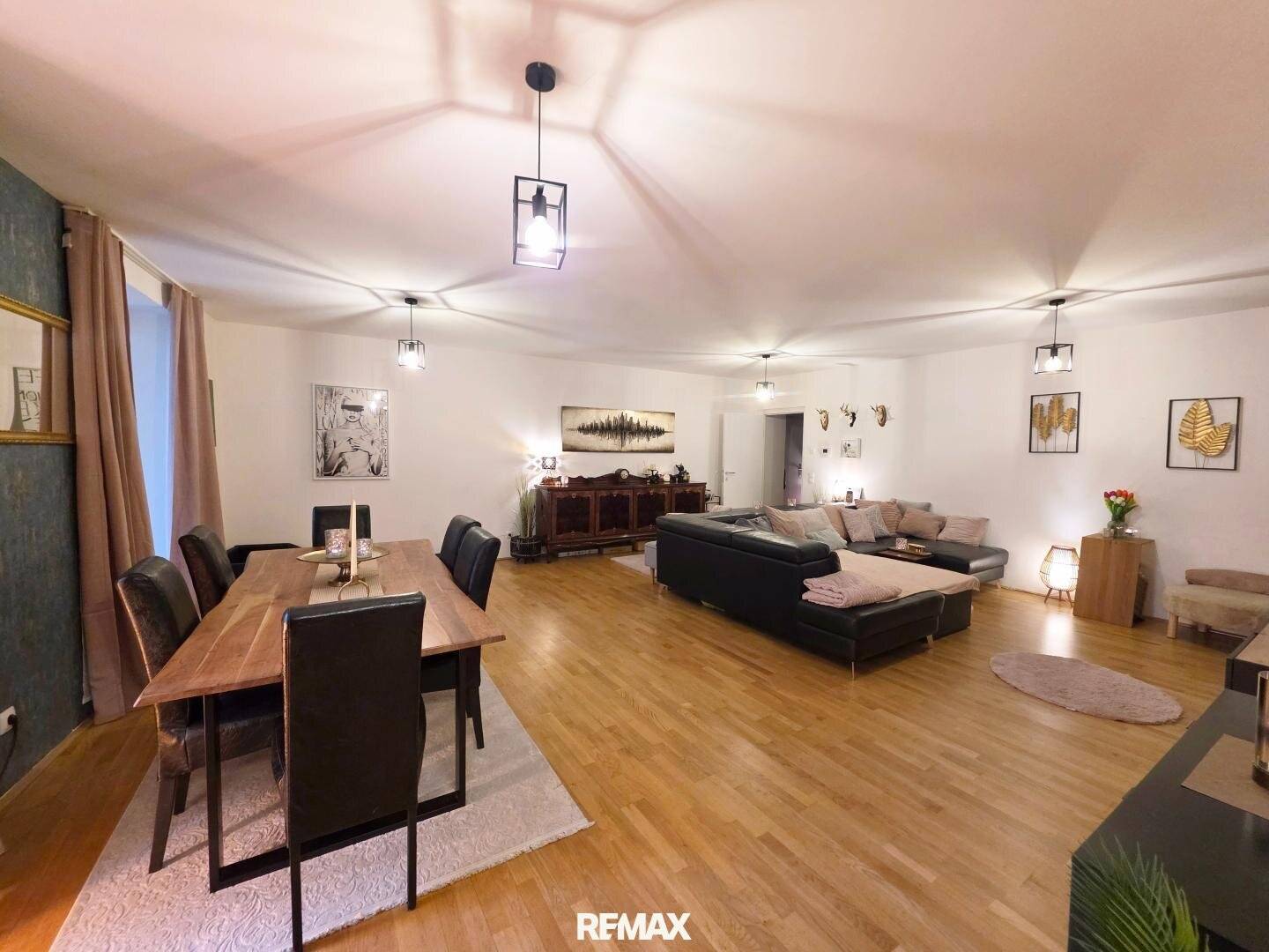 Wohnung im Zentrum mit Balkon im Innenhof