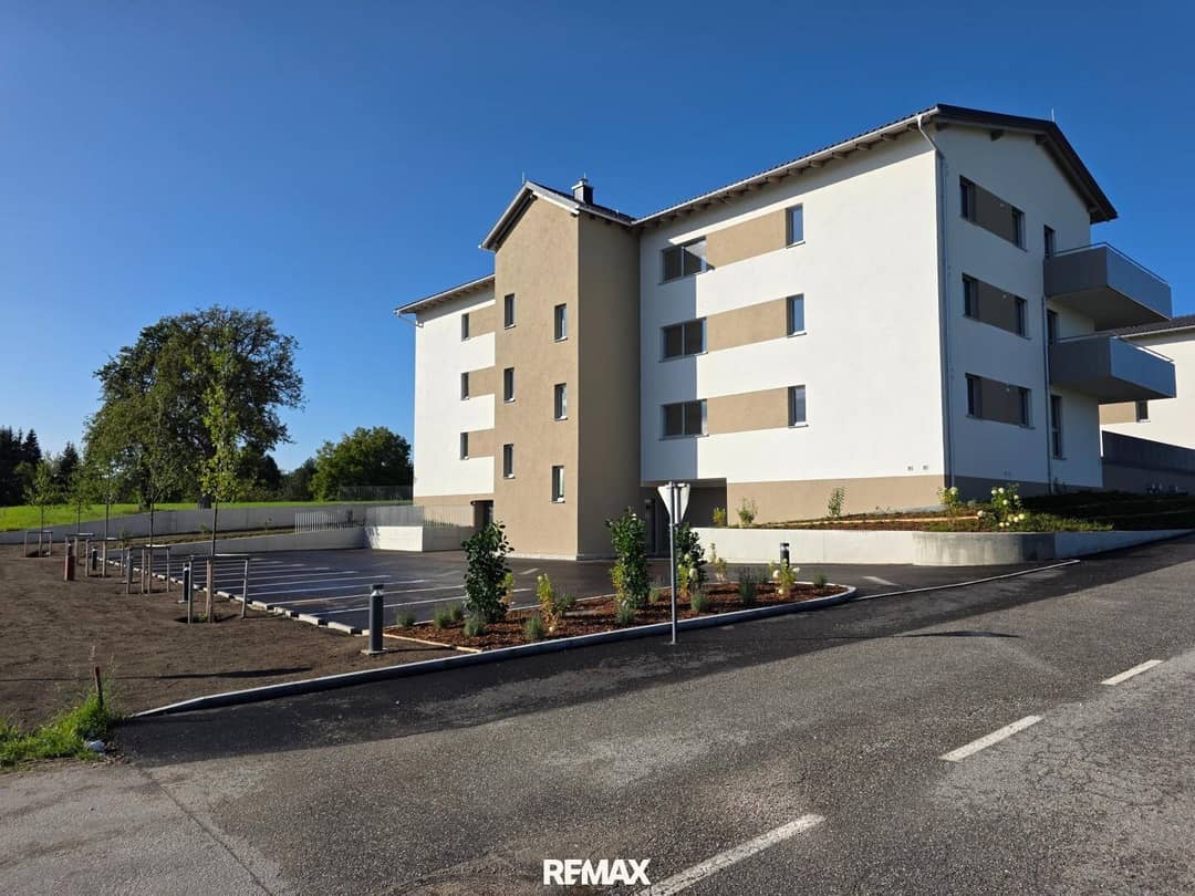 Apartment with underground parking and balcony in Hausruckwald