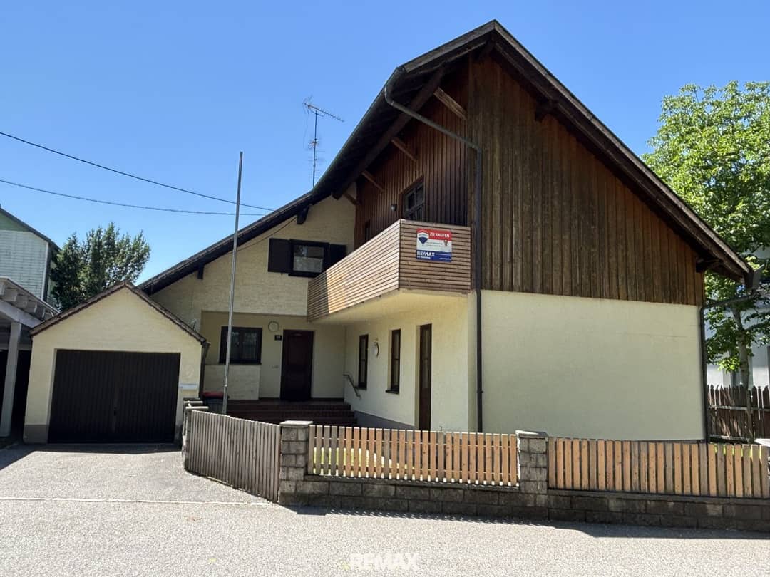 Großzügiges Haus mit Pool in Schärding