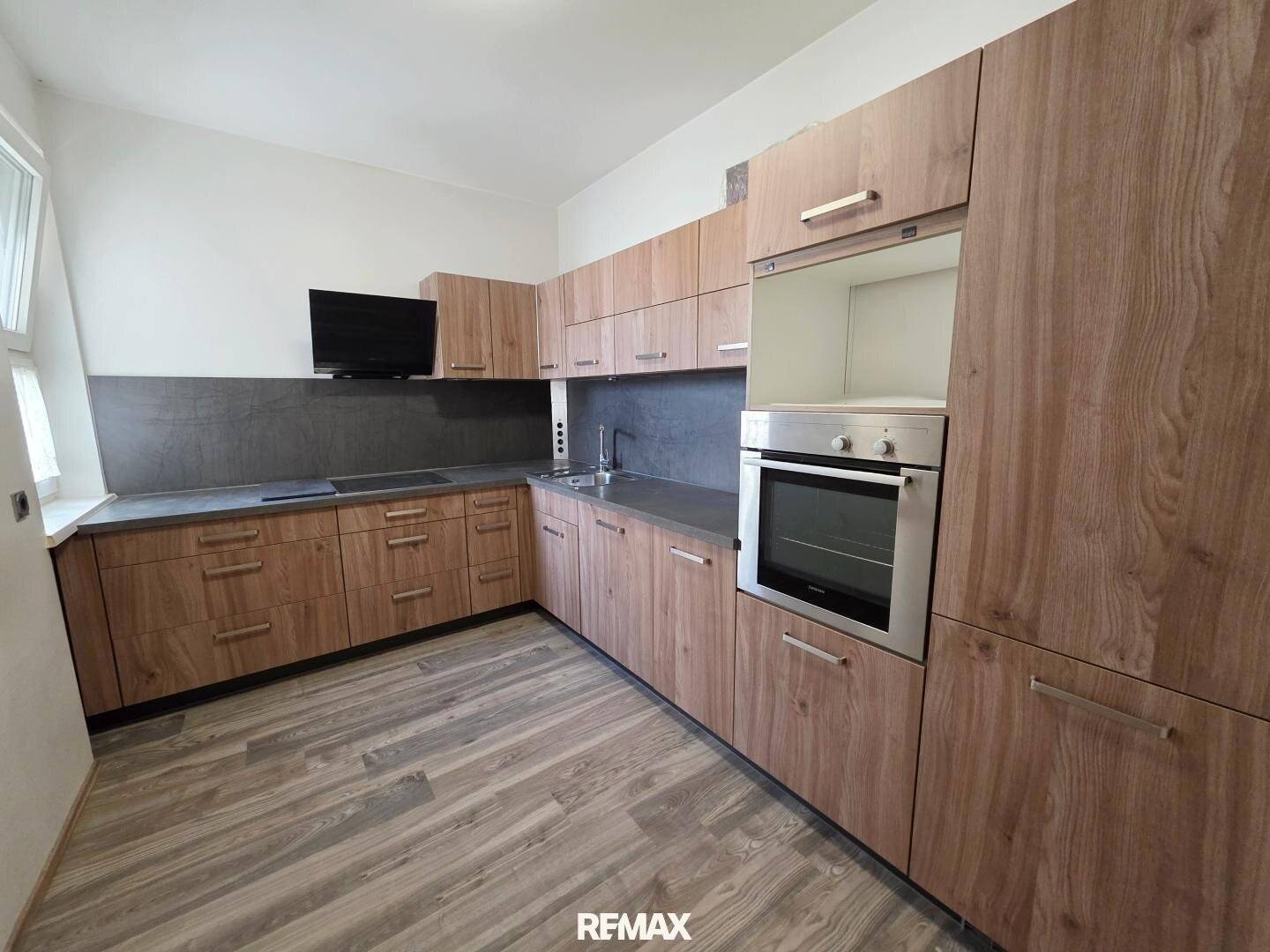 Renovierte Wohnung mit Loggia und Lift