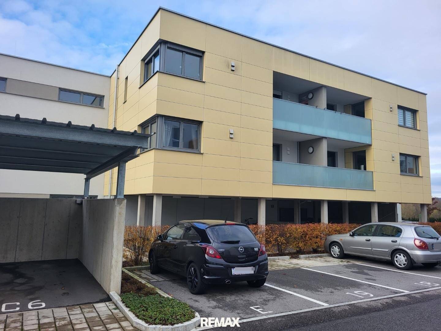 Apartment with loggia in a quiet central location