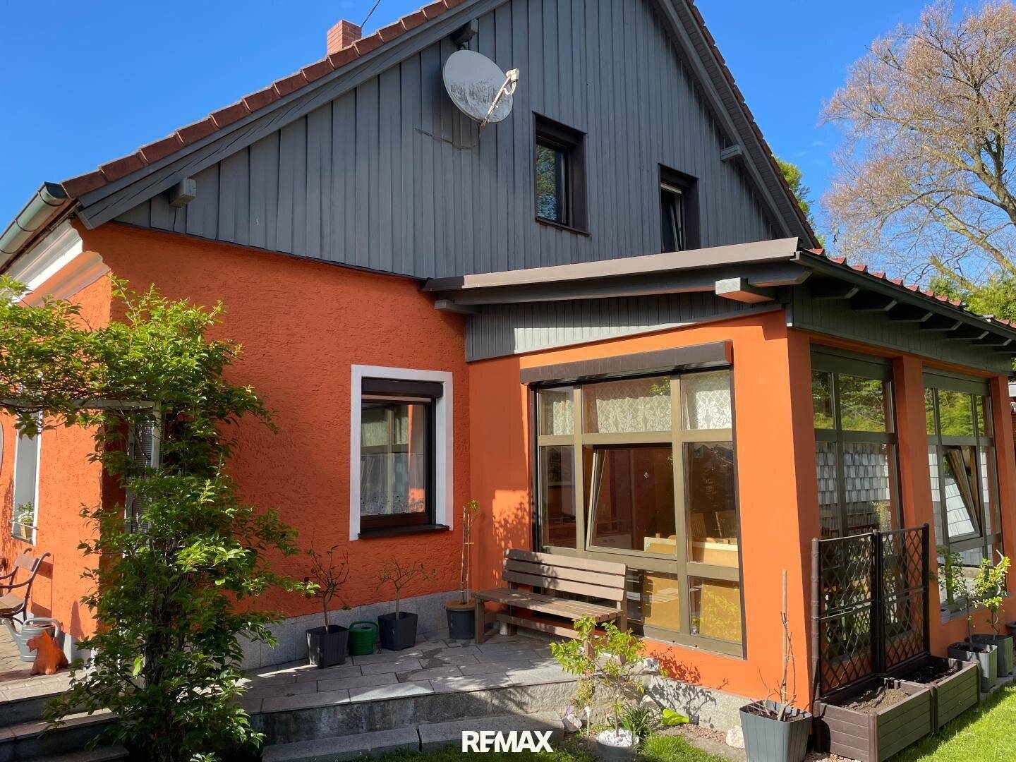 Zentral gelegenes Einfamilienhaus mit Garten