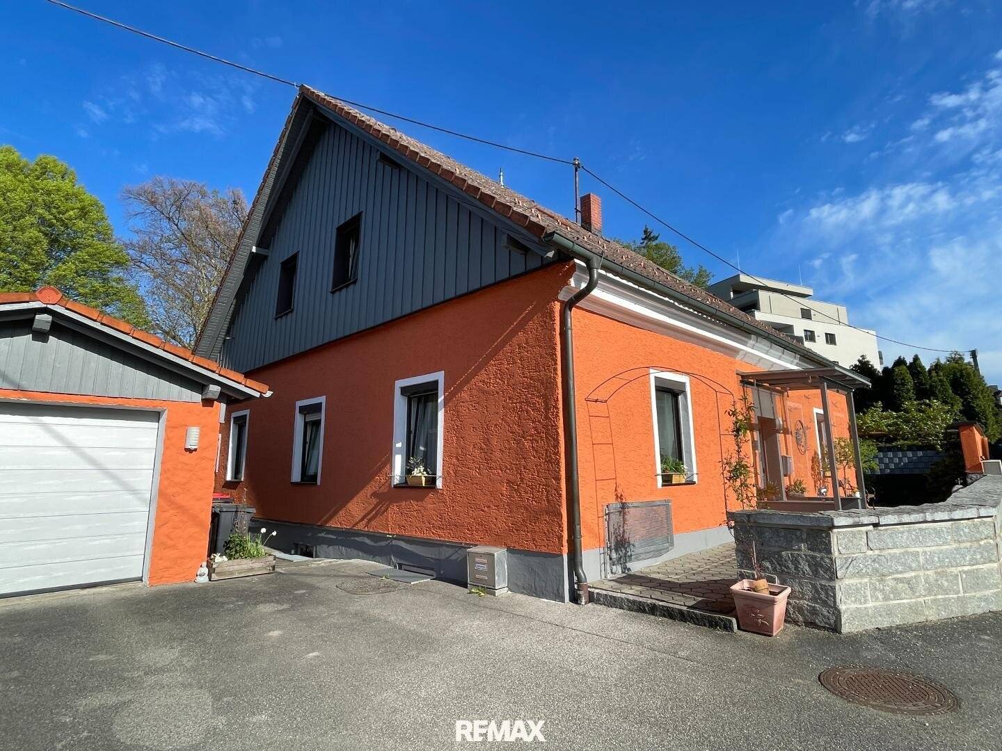 Zentral gelegenes Einfamilienhaus mit Garten