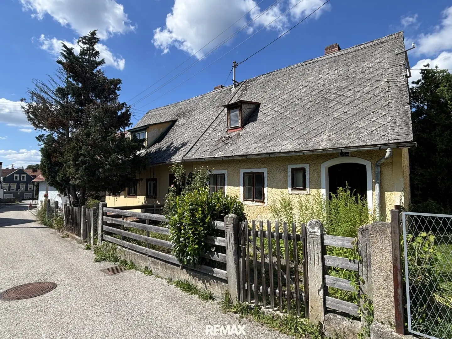Two Renovation-Required Houses in Schärding