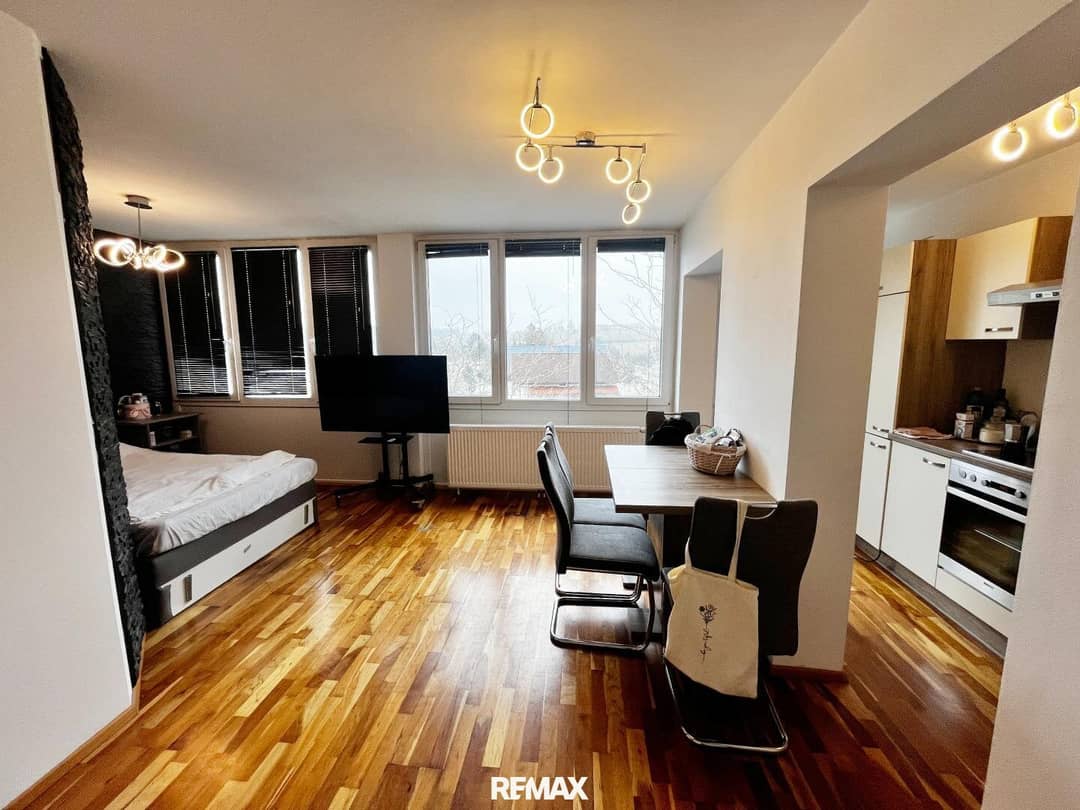 Moderne 2-Zimmer-Wohnung mit 2 Parkplätzen