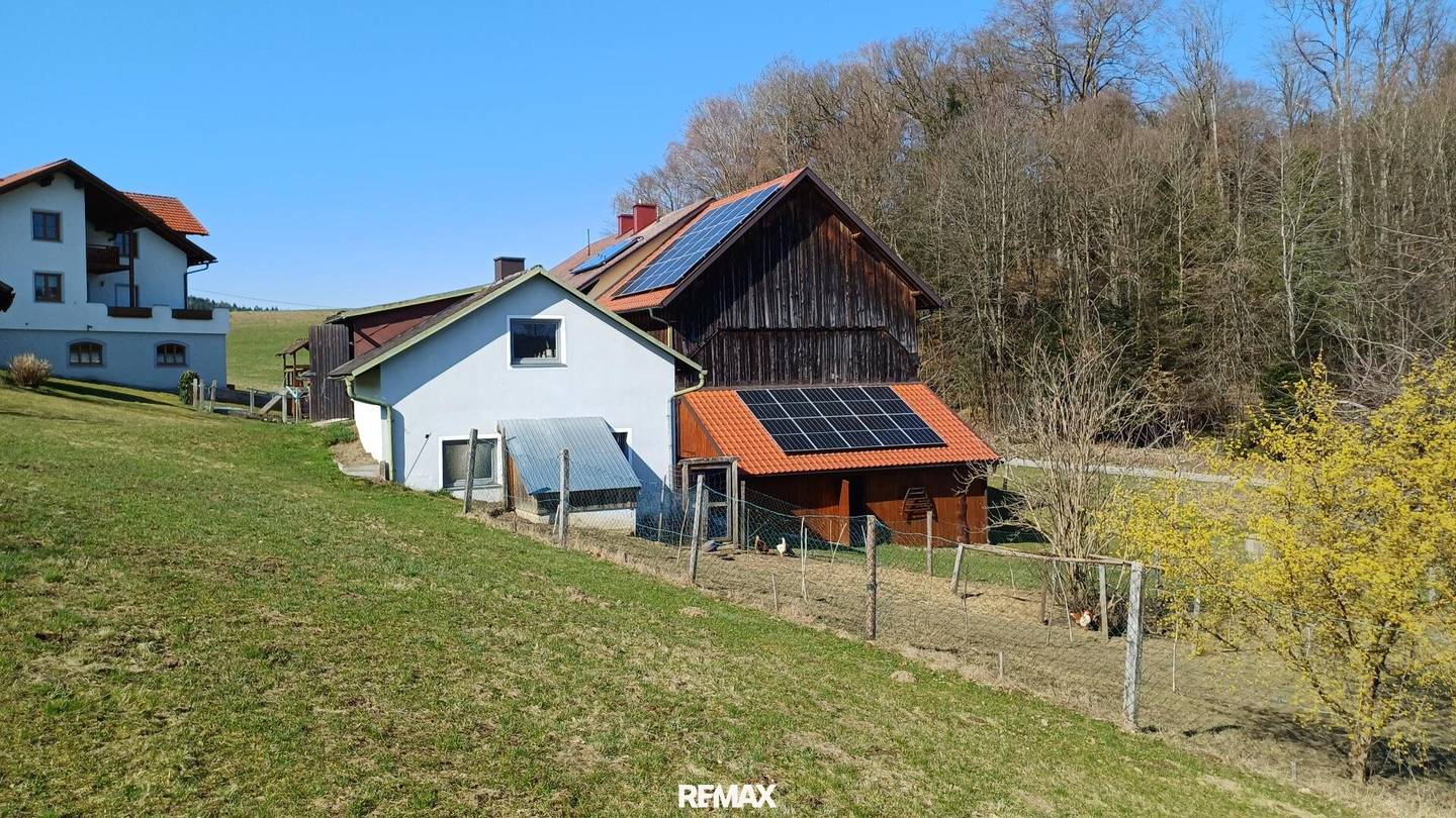 Charmantes Sacherl auf 1,1 ha Grundstück