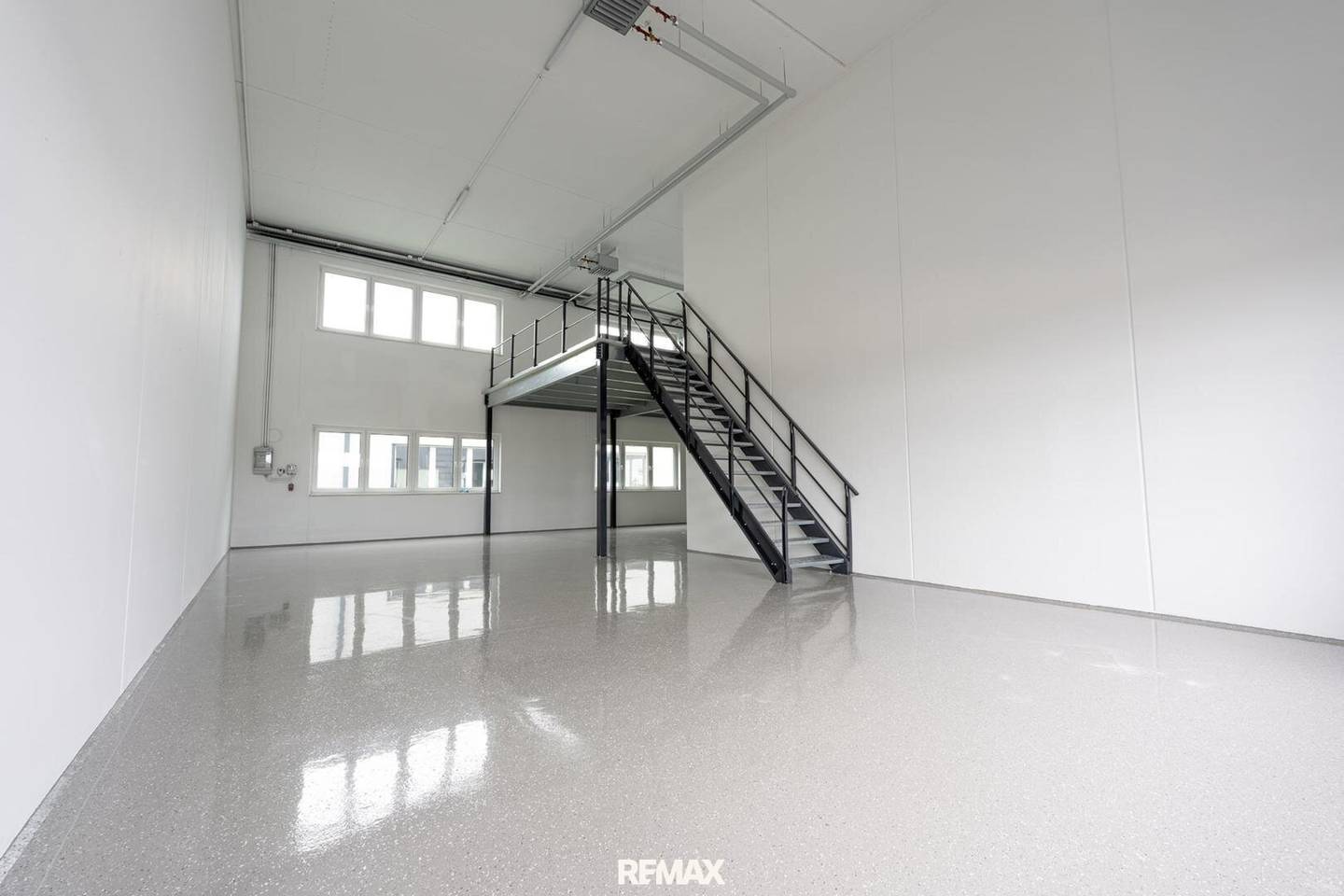 Gewerbehalle mit Mietgarantie - Ansfelden